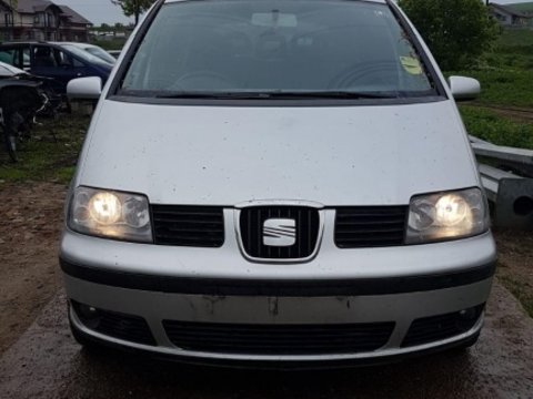 Aripa dreapta spate Seat Alhambra 2008 COMBI 2.0