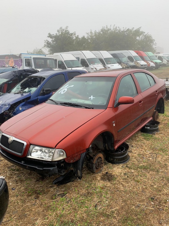 Aripa dreapta spate Skoda Octavia 2002 S