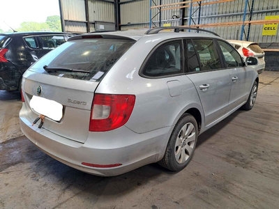 Aripa dreapta spate Skoda Superb 2 2011 COMBI 1.4 