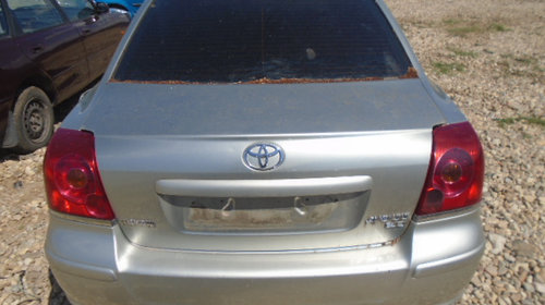 Aripa dreapta spate Toyota Avensis 2004 