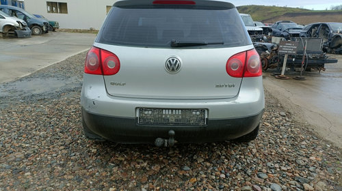 Aripa dreapta spate Volkswagen Golf 5 20