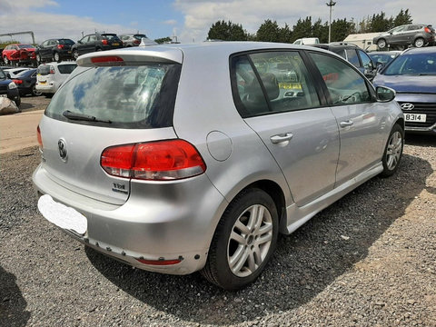 Aripa dreapta spate Volkswagen Golf 6 2010 HATCHBACK 1.6 TDI