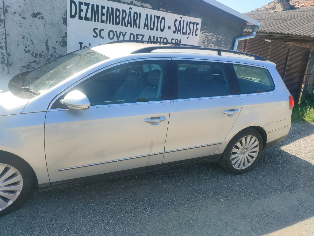 Aripa dreapta spate Volkswagen Passat B6