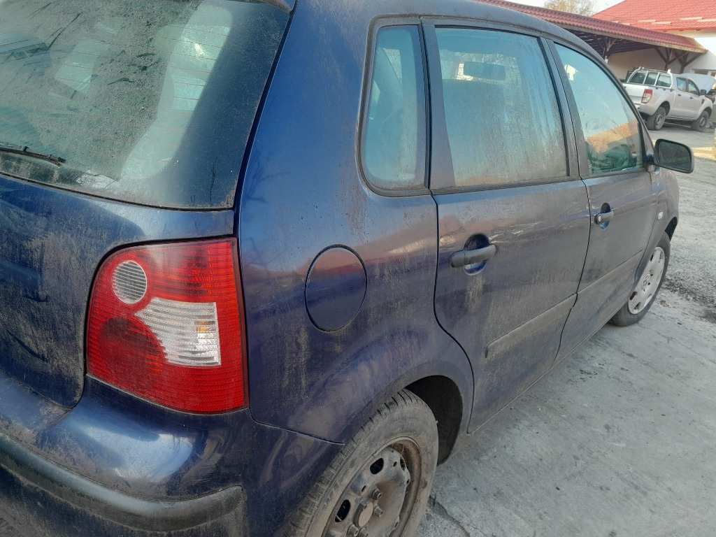 Aripa dreapta spate Volkswagen Polo 9N 2