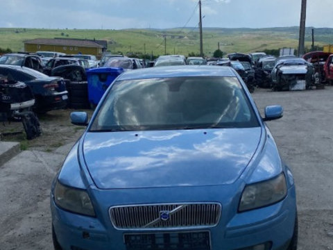 Aripa dreapta spate Volvo V50 2004 break 2.0 diesel