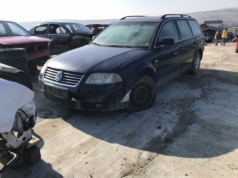 Aripa dreapta spate VW Passat B5 2002 combi 1,9 tdi