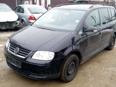 Aripa dreapta spate VW Touran 2006 Hatchback 1.9 TDI