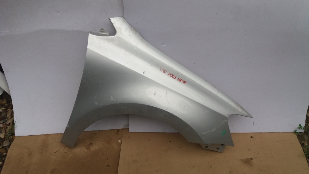 ARIPA DREAPTA VW POLO 09 -