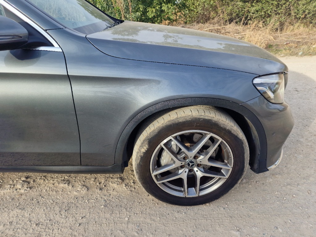 Aripa dreapta x253 c253 glc coupe