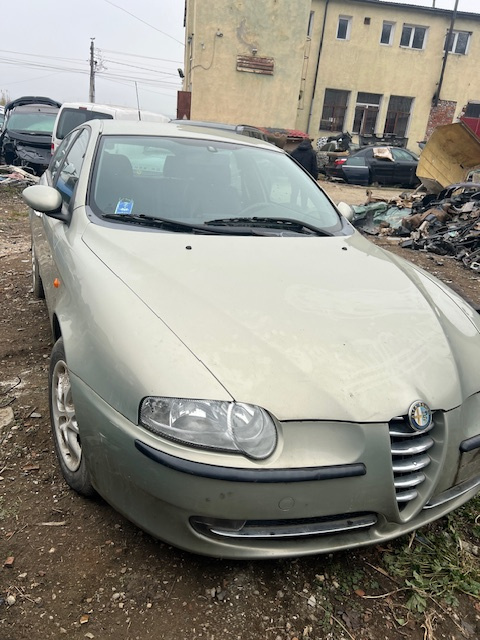 Aripa fata dreapta Alfa Romeo 147 [2000 - 2004] Aripa fata dreapta Alfa Romeo 147 [2000 - 2004] Alfa Romeo 147 [2000 - 2004] Hatchback 3-usi 1.6 MT (120 hp) NOU‼️ Dezmembrez Alfa Romeo 147,hatchback,an fab. 2001, motor 1.6 benzina 88kw 120cp,cod moto