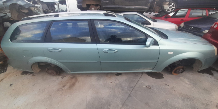 Aripa fata dreapta Chevrolet Lacetti [2004 - 2013] wagon 1.6 MT (109 hp)