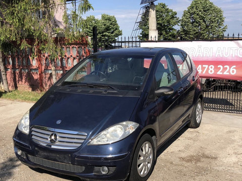 Aripa Fata Dreapta Mercedes A180 2004-2012