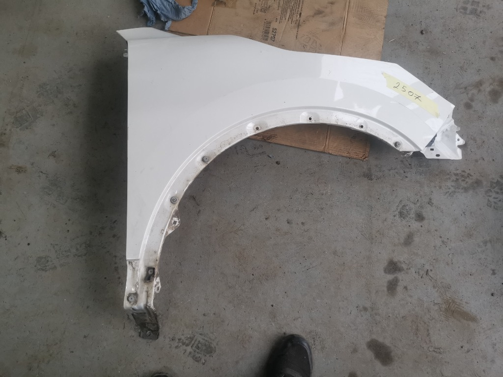 Aripa fata dreapta Nissan Qashqai 2 J11 2013 2014 2015 2016 2017 2018 2019 2020 2021 2022 2023