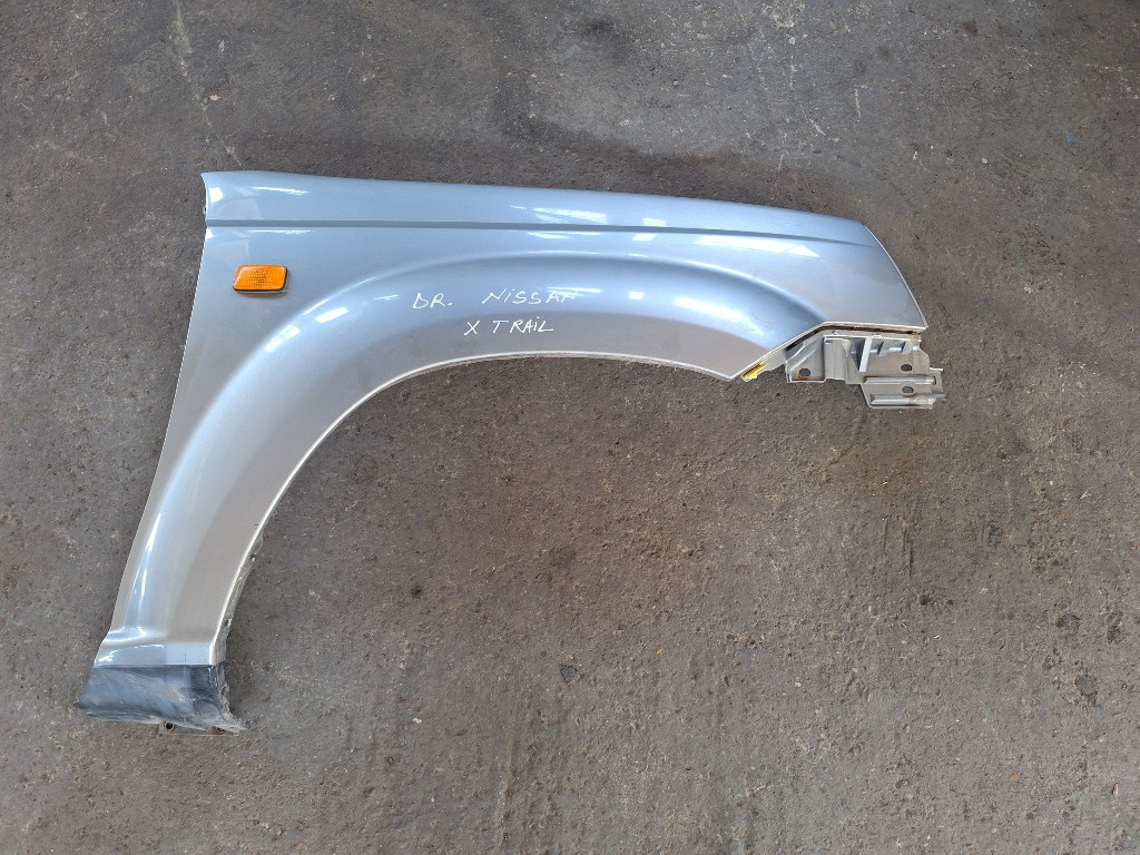 Aripa fata dreapta Nissan X-Trail / 2001 - 2008