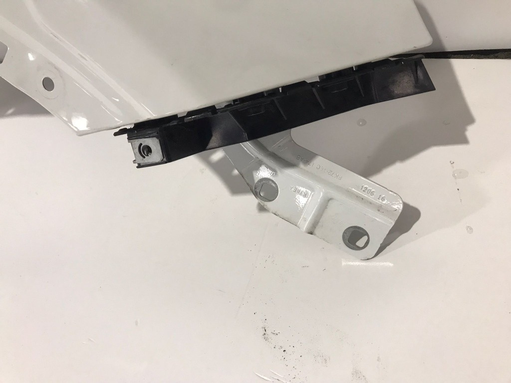 ARIPA FATA DREAPTA PENTRU RANGE ROVER DI