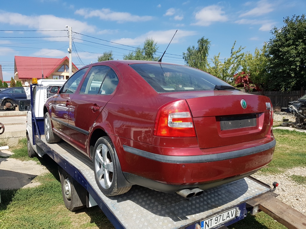 Aripa fata Skoda Octavia 2 2006 2007 200