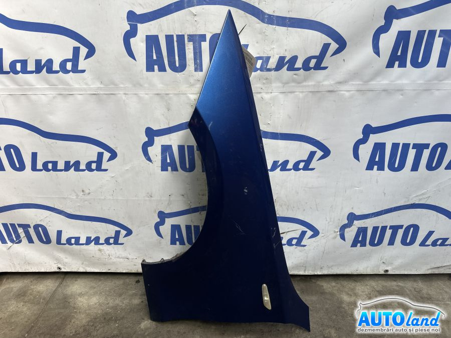 Aripa Fata Stanga BMW 1 E81,E87 2004