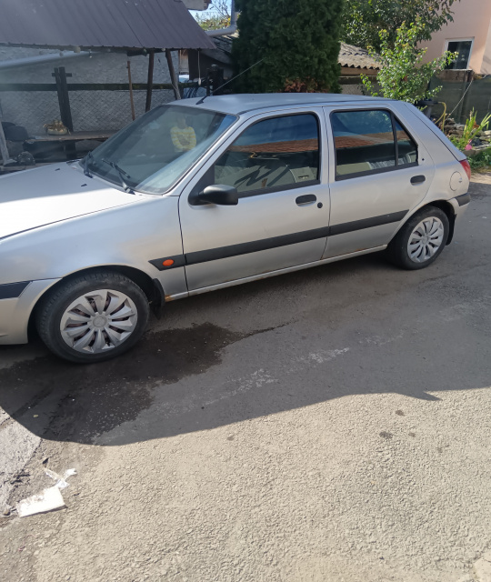 Aripa fata stanga Ford Fiesta 4 [1996 - 2000]