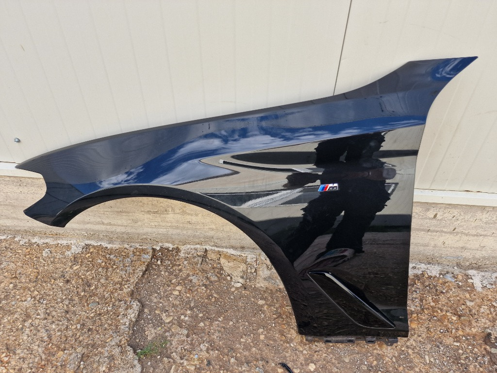 Aripa fata stanga M originala bmw seria 5 2019