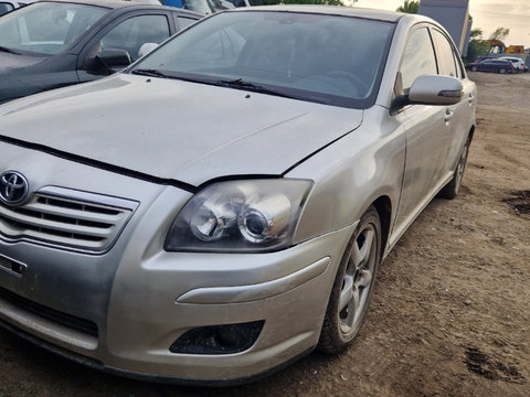 Aripa fata Toyota Avensis T25 2007