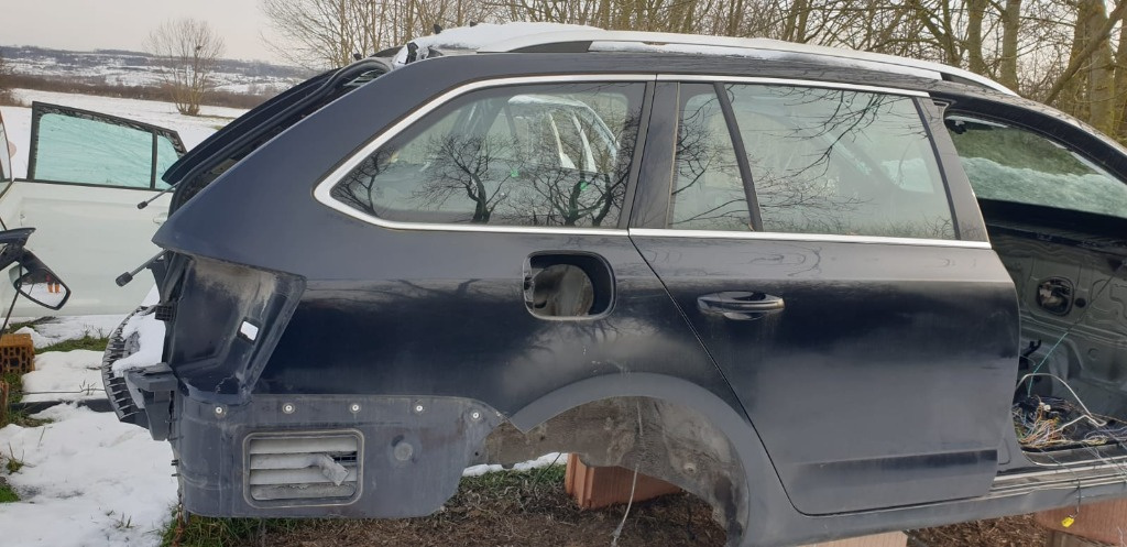 Aripa spate dreapta Skoda Octavia 3 facelift 2017 kombi / break