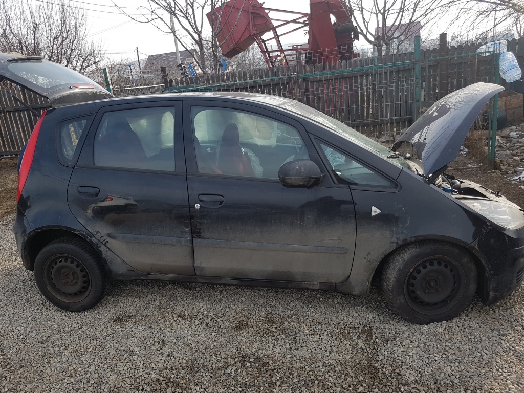 Aripa spate Mitsubishi COLT 1493cmc 70kw Euro 4 2004-2005-2006