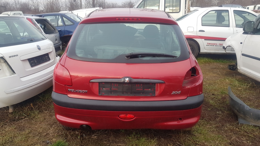 Aripa spate Peugeot 206 2004