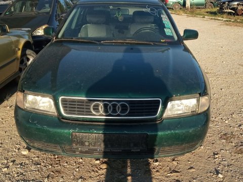 Aripa spate stanga Audi A4 B5 [1994 - 1999] Sedan 1.8 T MT (150 hp)