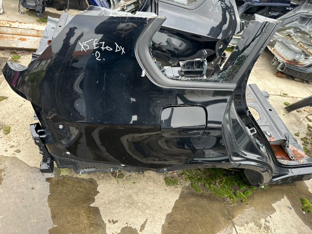 Aripa spate stanga sau dreapta BMW X5 E70 an 2006-