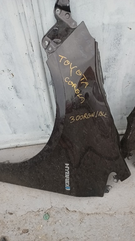 Aripa stângă dreapta Toyota Corolla an