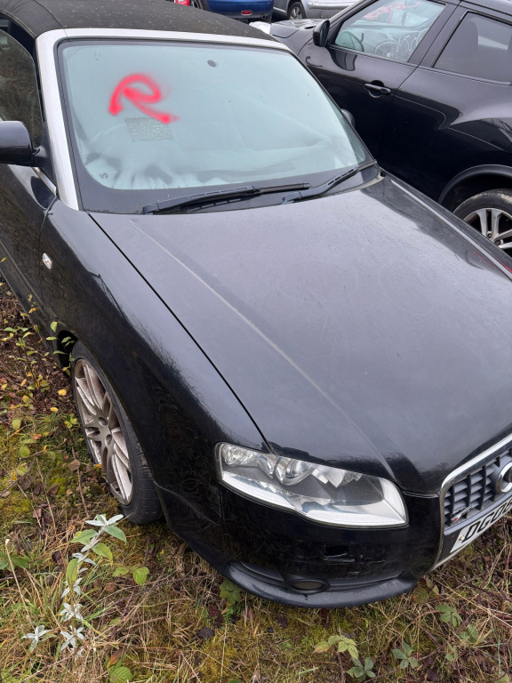 ARIPA STANGA AUDI A4 B7 S-LINE 2008 NEGRU CABRIO (id: 127B)