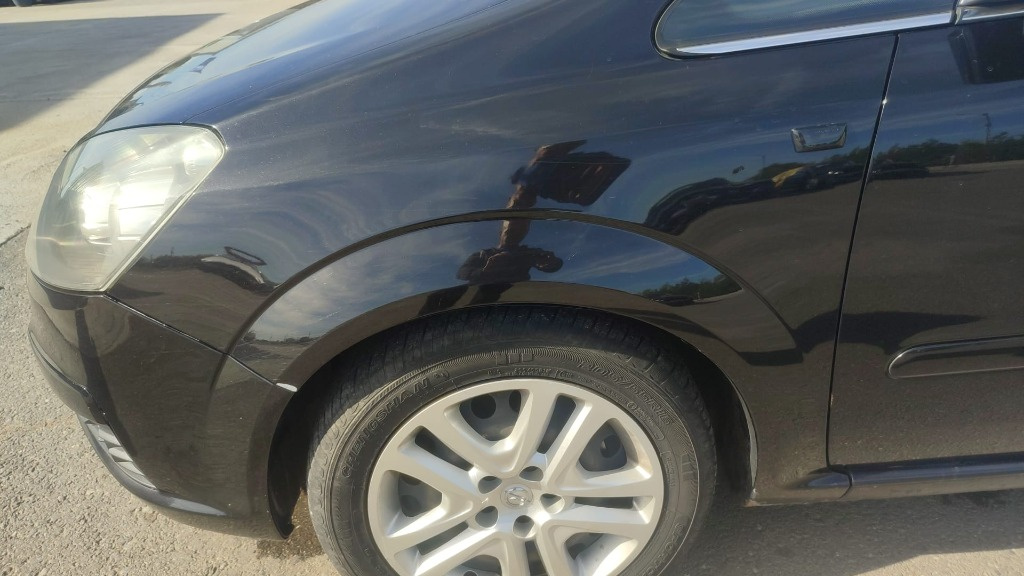 ARIPA STANGA - DREAPTA FATA OPEL ZAFIRA B COD CULOARE NEGRU Z20R,COD MOTOR, Z19DTL, 2006, 120 CP, 1.9 MOTORINA