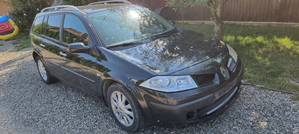 Aripa stanga dreapta fata Renault Megane
