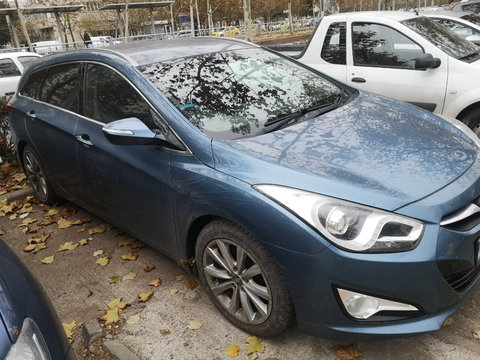 Aripa stanga dreapta hyundai i40