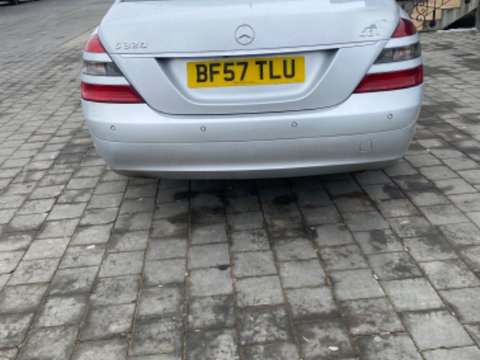Aripa stanga / dreapta spate Mercedes S-Class W221