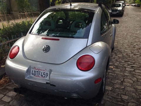 Aripa stanga/dreapta VW Beetle 2002 argintiu originala