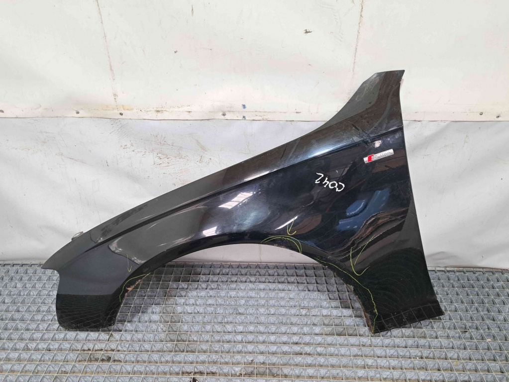 Aripa stanga fata Audi A4 (8K2, B8) [Fabr 2008-2015] LY9B