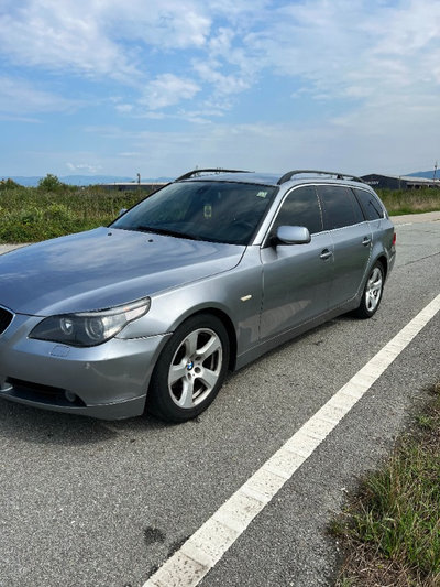 Aripa stanga fata BMW E60 E61 din 2007