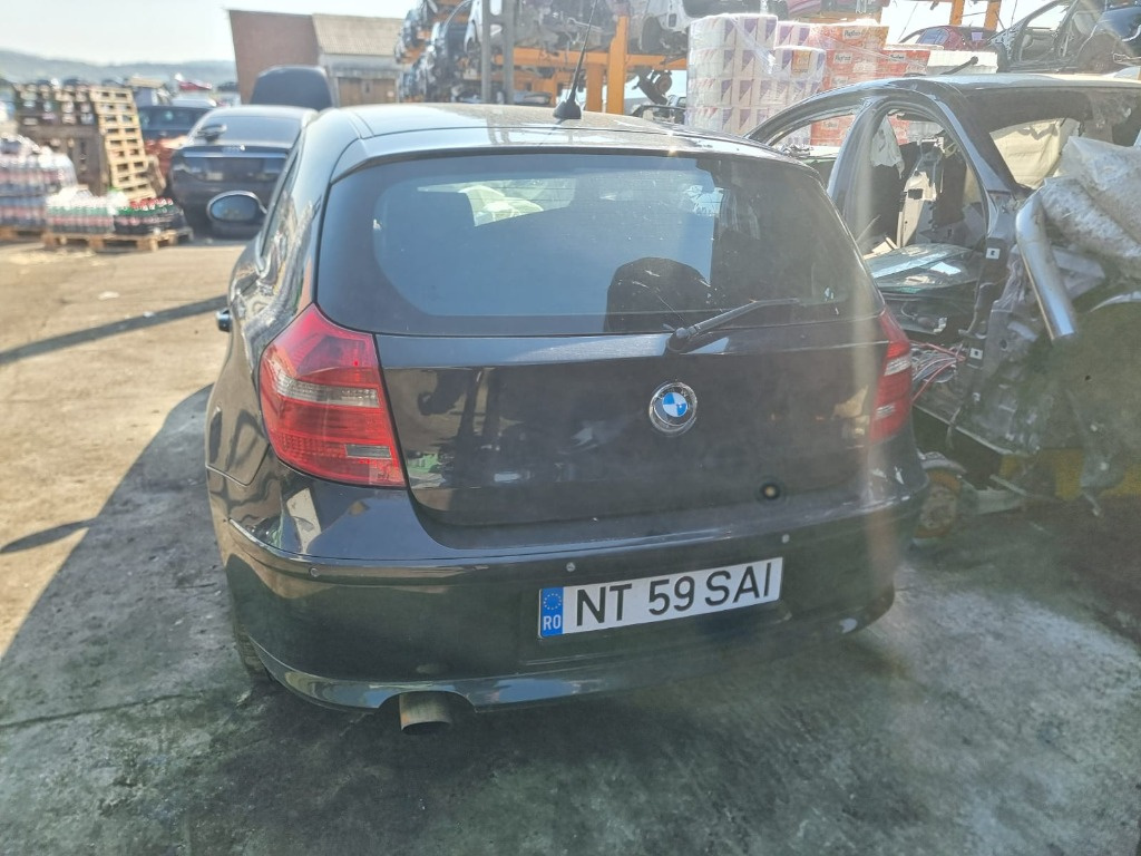 Aripa stanga fata BMW E81 2009 hatchback