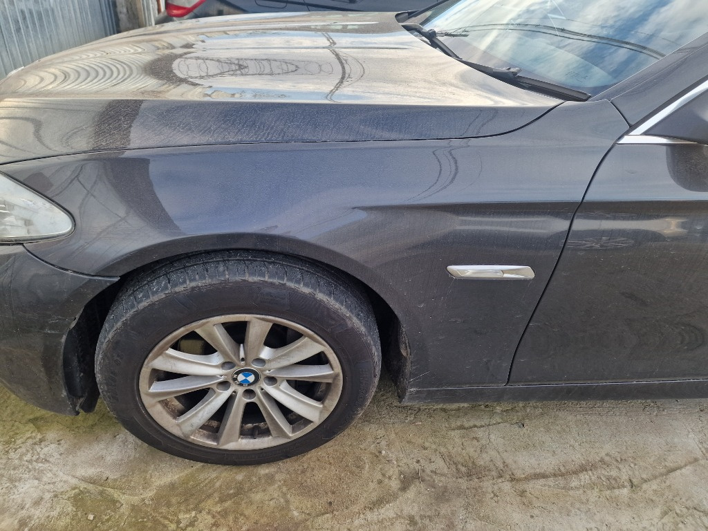 Aripa stanga fata Bmw F10
