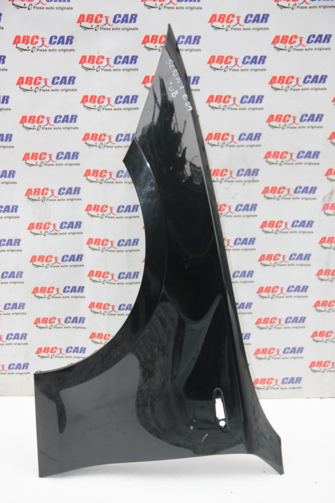 Aripa stanga fata BMW Seria 1 E81 / E87 LCI model 