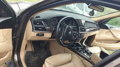 Aripa stanga fata BMW X5 E70 2012 Suv 3.