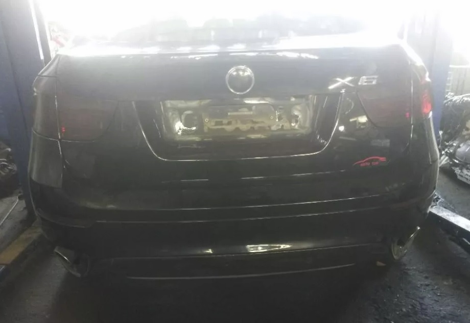 Aripa stanga fata BMW X6 E71 2008 SUV 4.