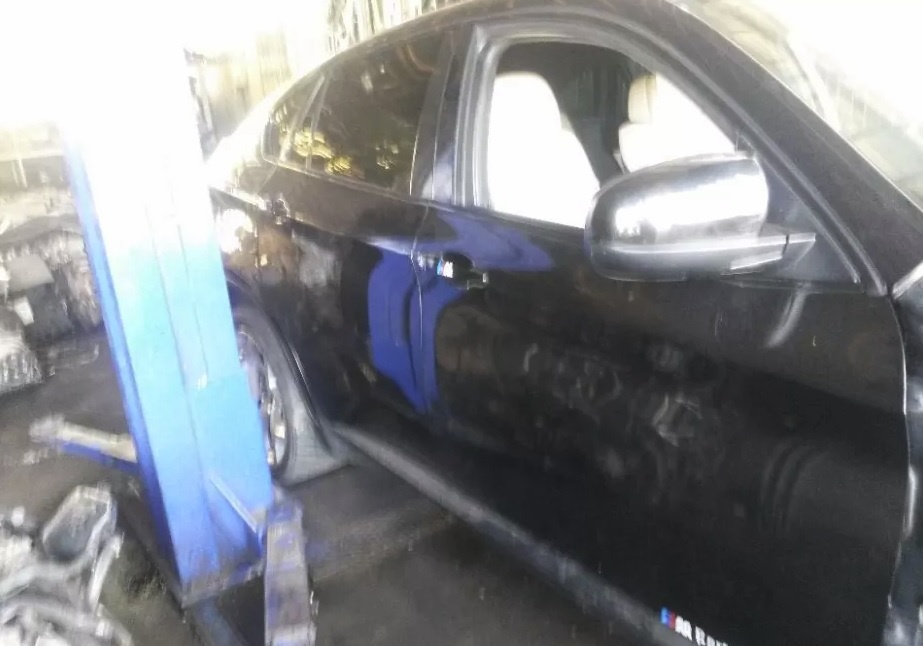 Aripa stanga fata BMW X6 E71 2008 SUV 4.