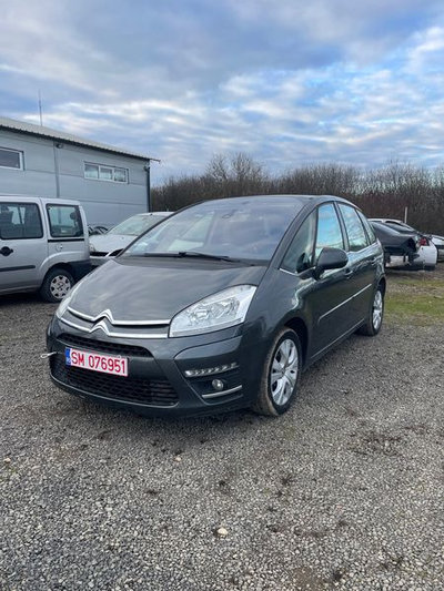 Aripa stanga fata Citroen C4 Picasso 2012 Monovolu