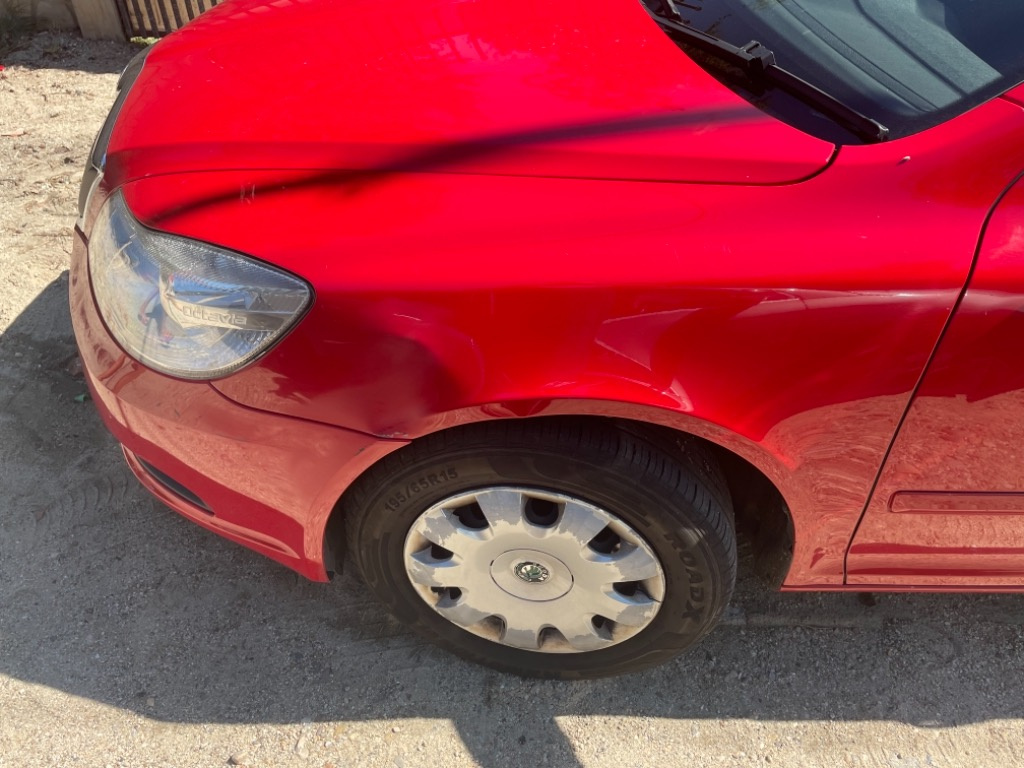 Aripa stanga fata cu defect Skoda Octavia 2 Facelift
