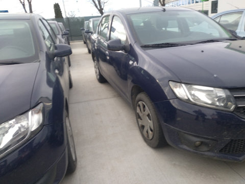 Aripa stanga fata Dacia Logan 2 2015 berlina 09 tce