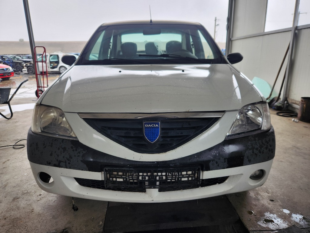 Aripa stanga fata Dacia Logan 2007 Berlina 1.4 benzina 74kw