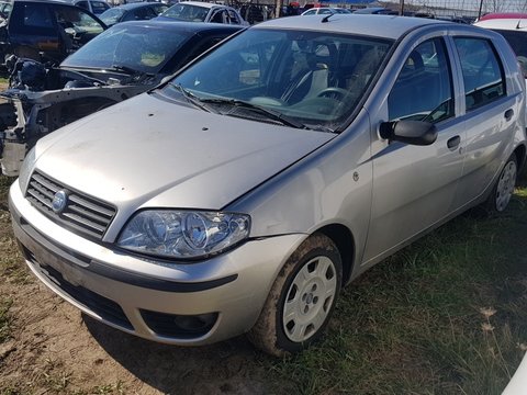 Aripa stanga fata Fiat Punto 2006