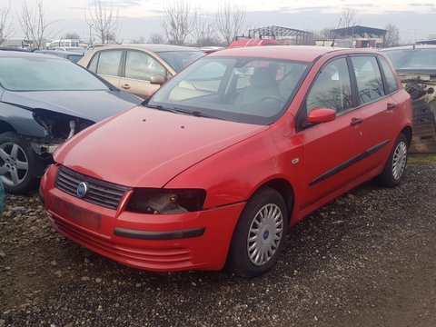 Aripa stanga fata Fiat Stilo 2006